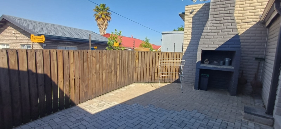 5 Bedroom Property for Sale in Morelig Free State